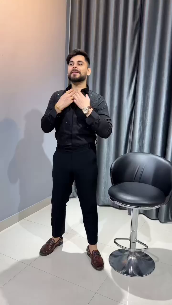 Men?s Casual Cotton Blend Shirt || Long Sleeve Button Down with Spread Collar