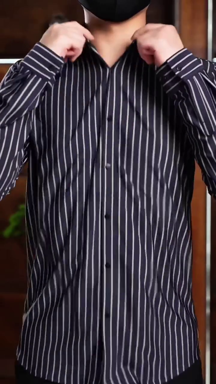 Men Slim Fit Striped Casual Shirt