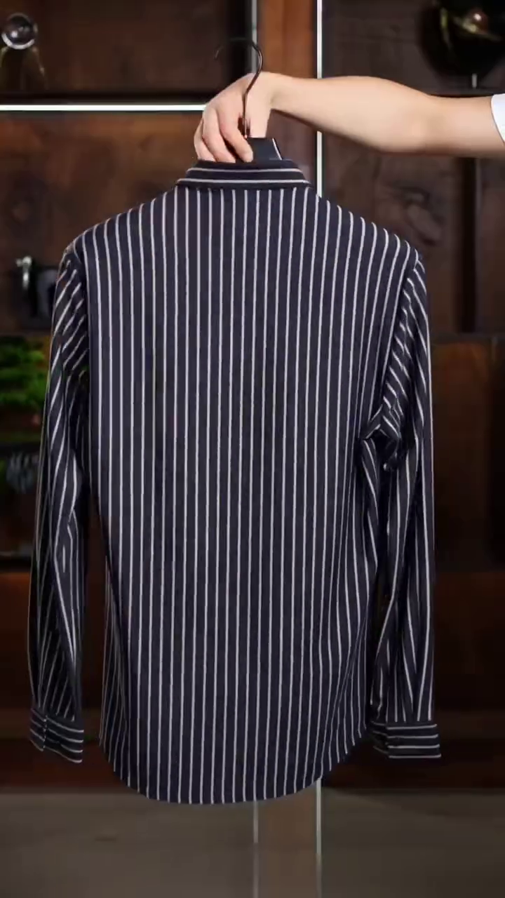 Men Slim Fit Striped Casual Shirt